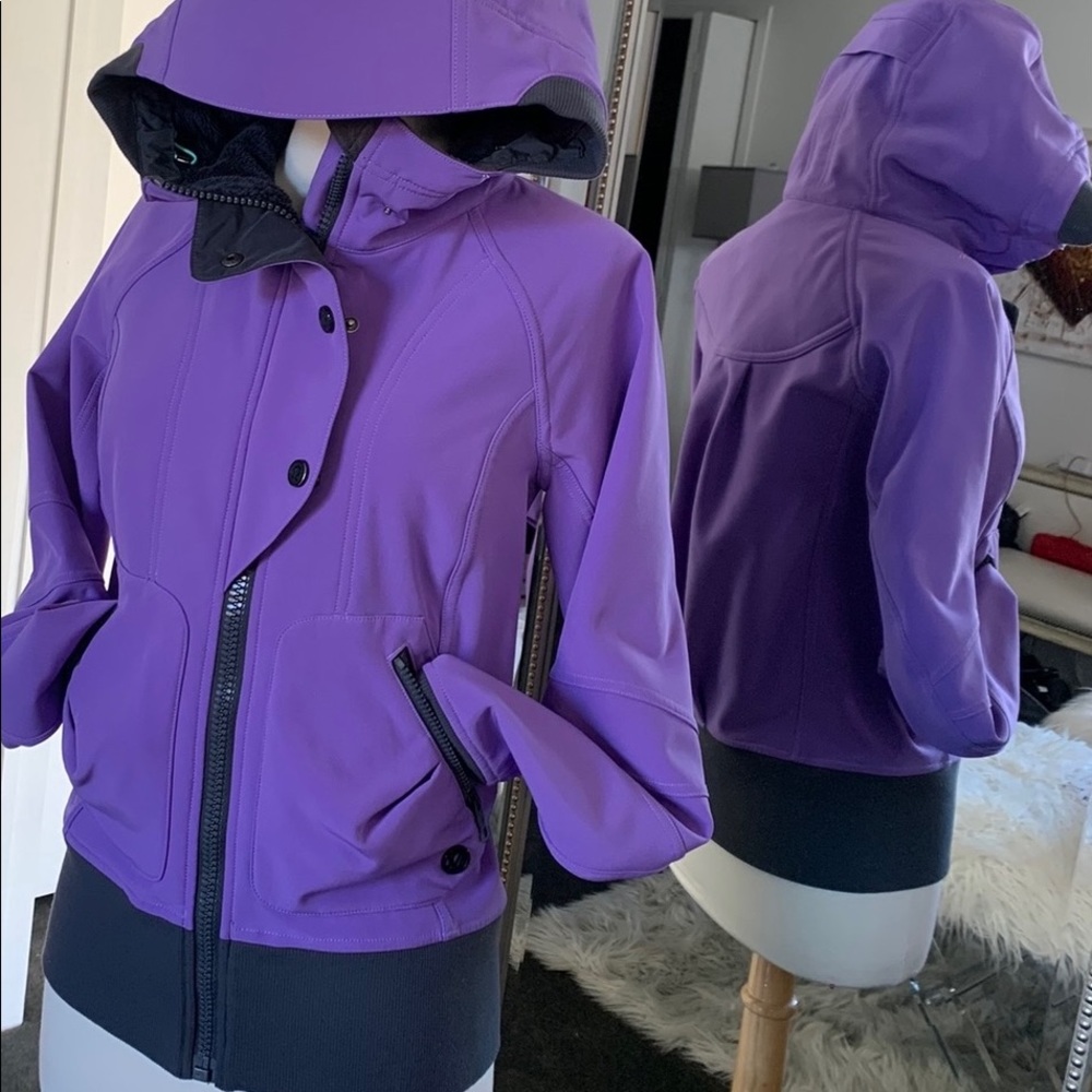 Lululemon Limited Edition Purple Vintage Escapade Jacket